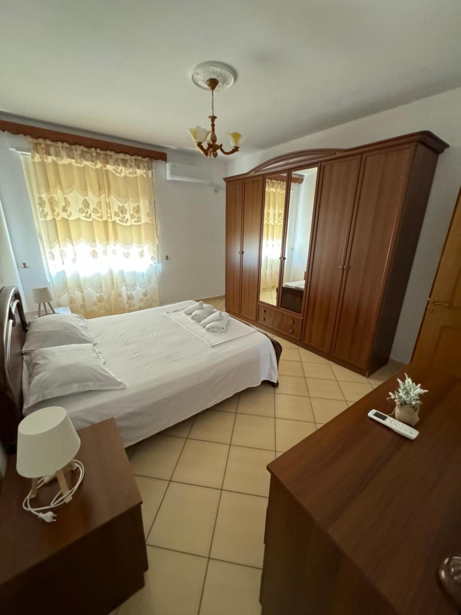 Blehami_Entire_Apartment เบราท ภายนอก รูปภาพ