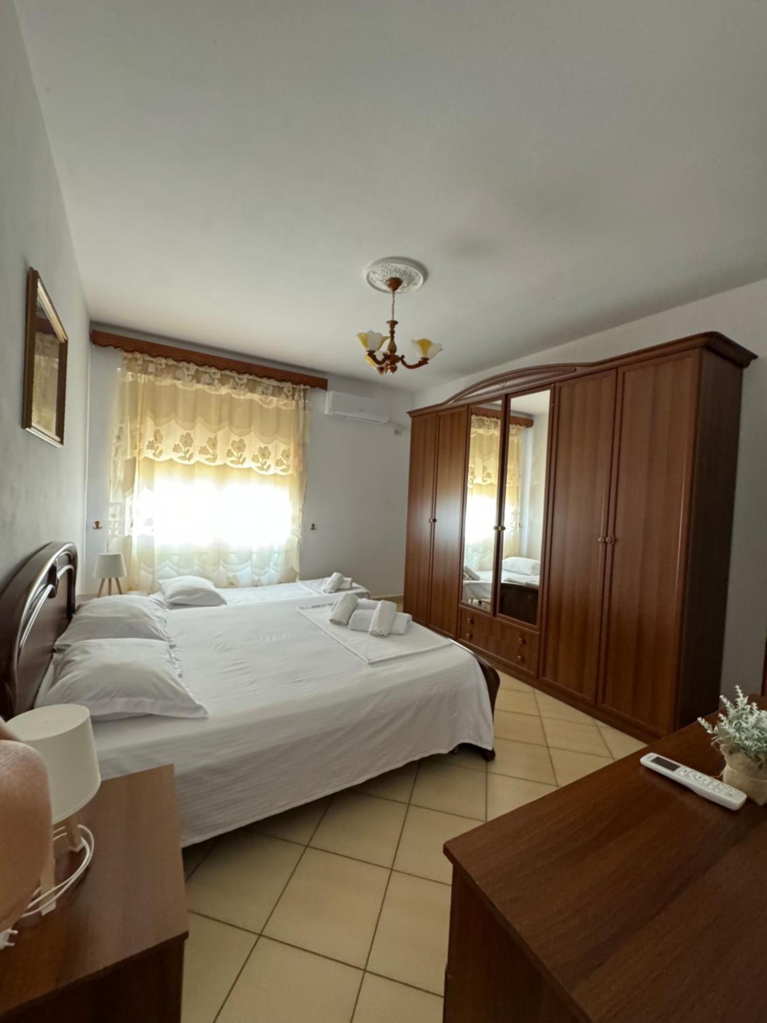 Blehami_Entire_Apartment เบราท ภายนอก รูปภาพ